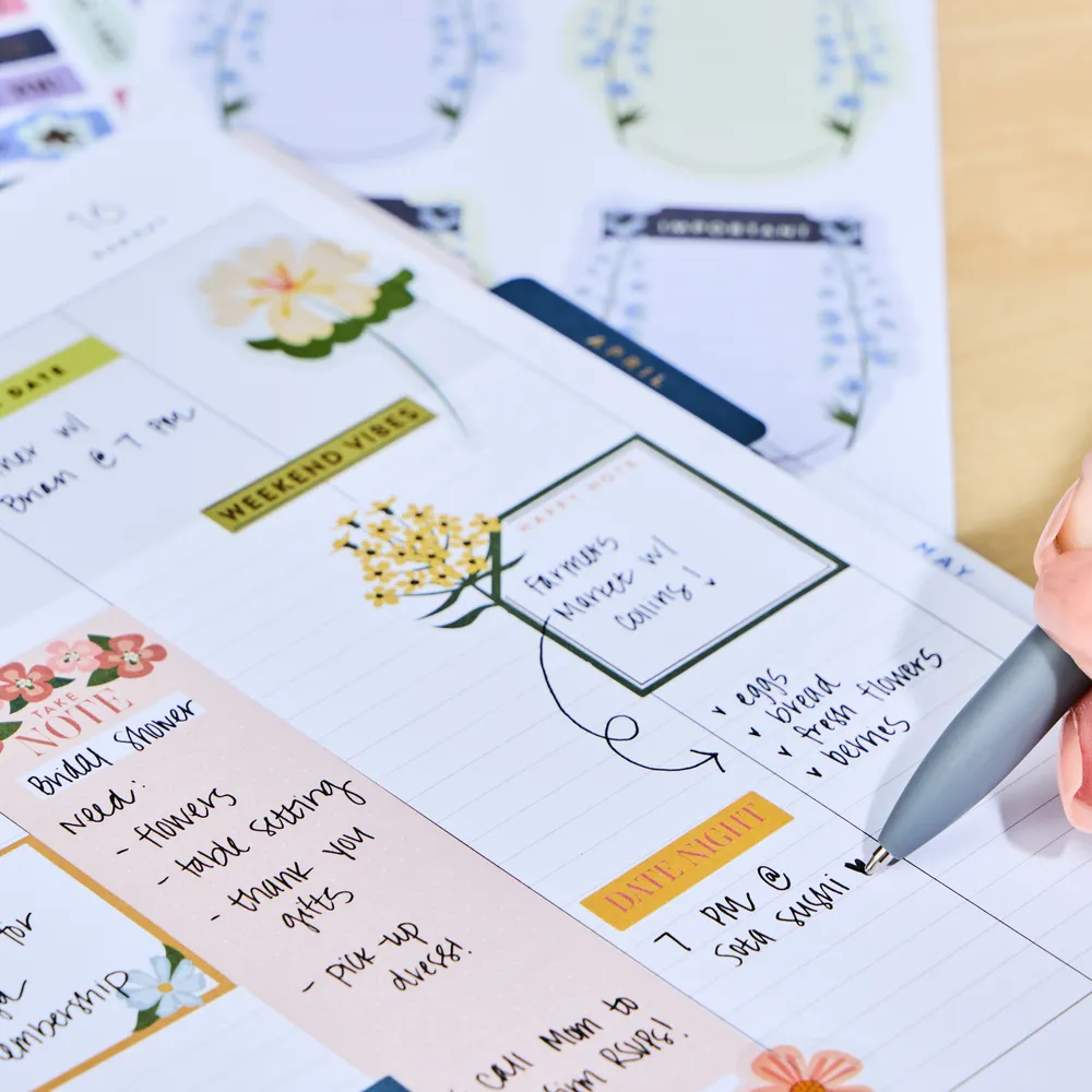 2024 Spring Market Happy Planner - Classic Lined Vertical Layout - 18 Months