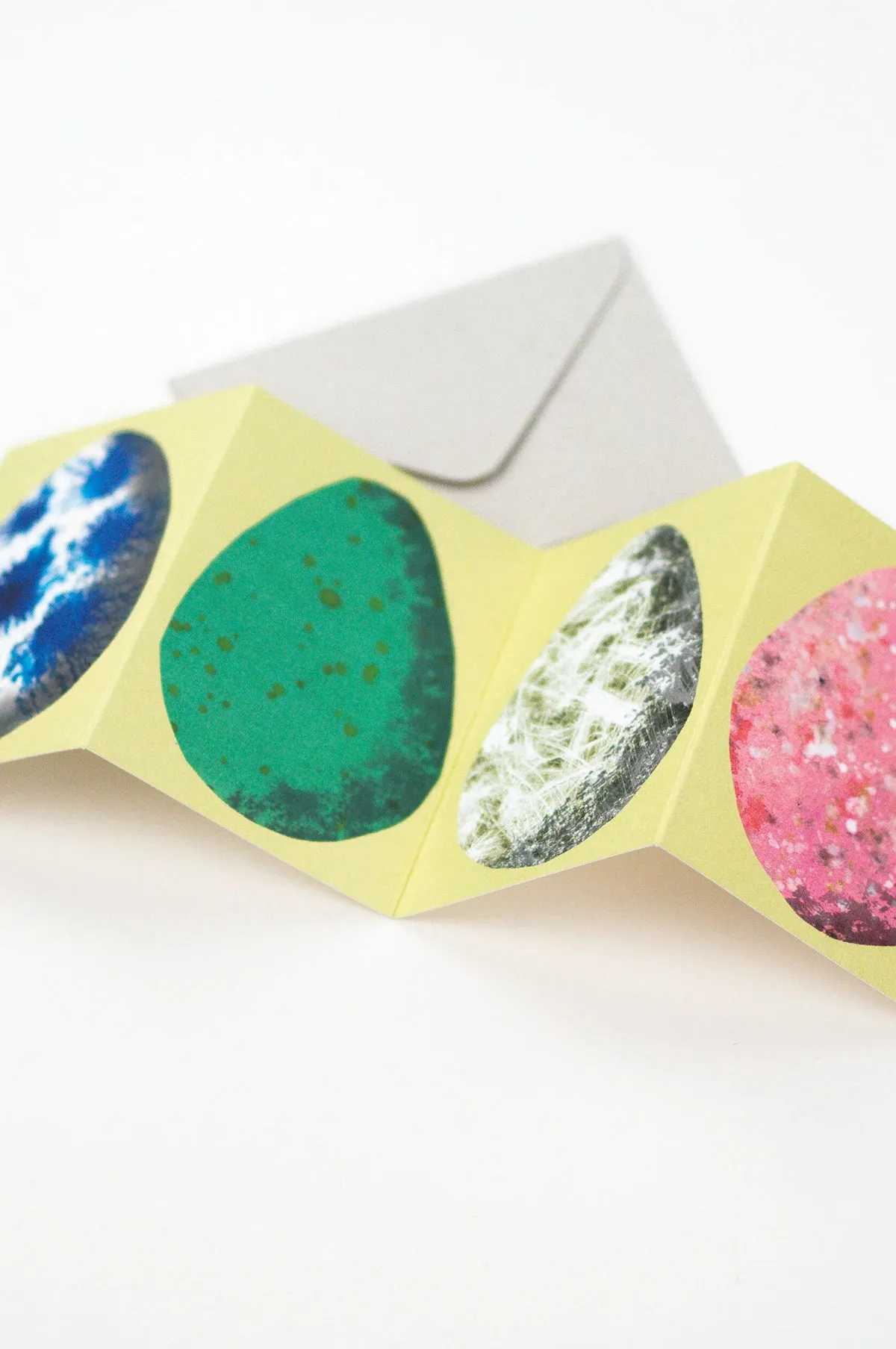 Egg Concertina Card